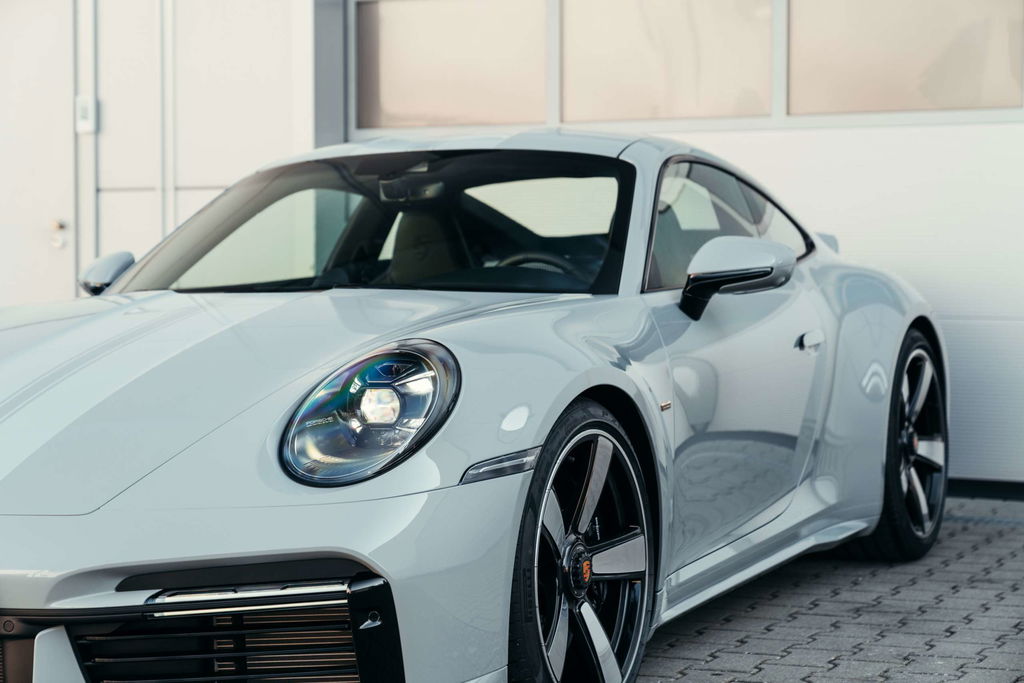 Porsche 992 Sport Classic