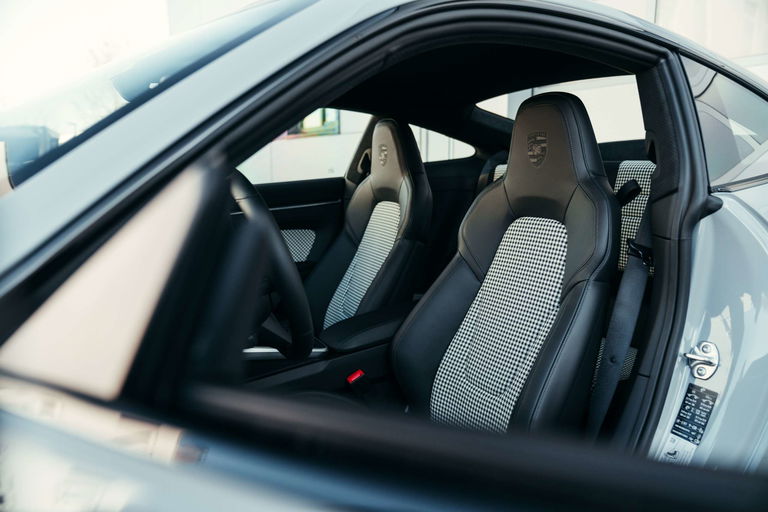 Porsche 992 Sport Classic