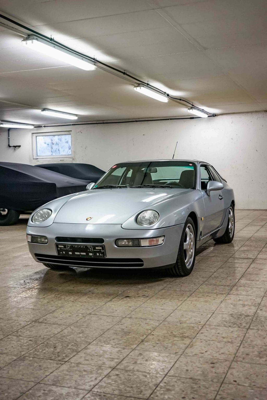 Porsche 968