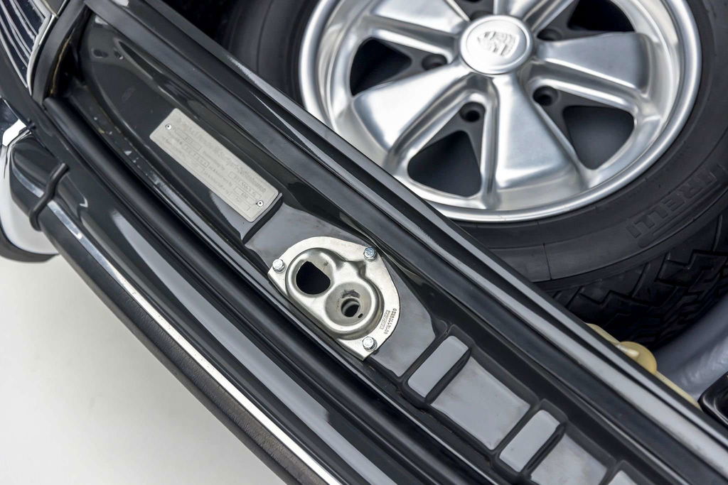 Porsche 911 S (F-Modell)