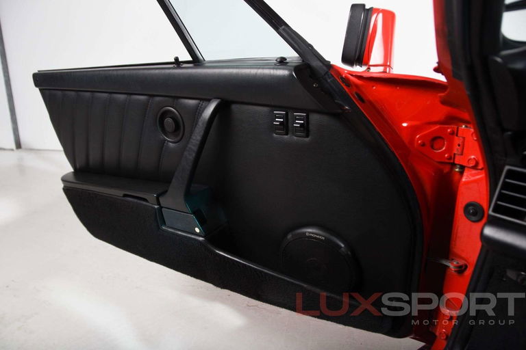 Porsche 911 Carrera 3.2 (US)