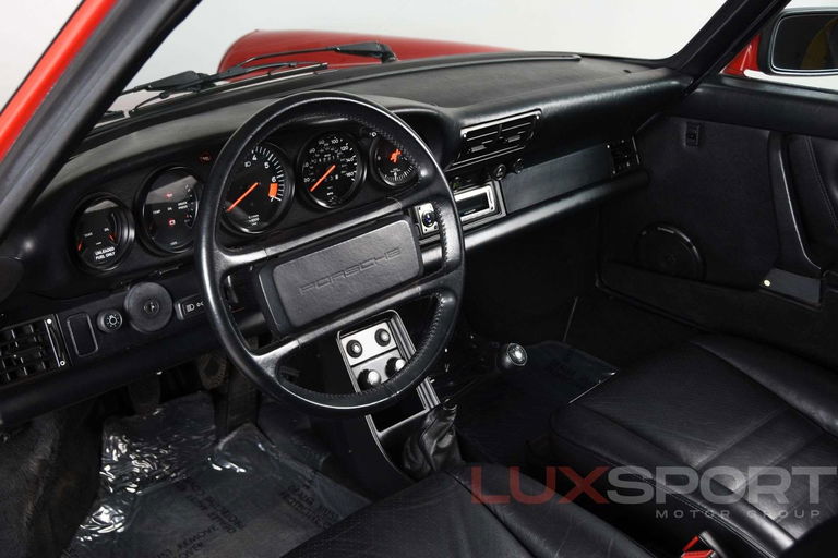 Porsche 911 Carrera 3.2 (US)