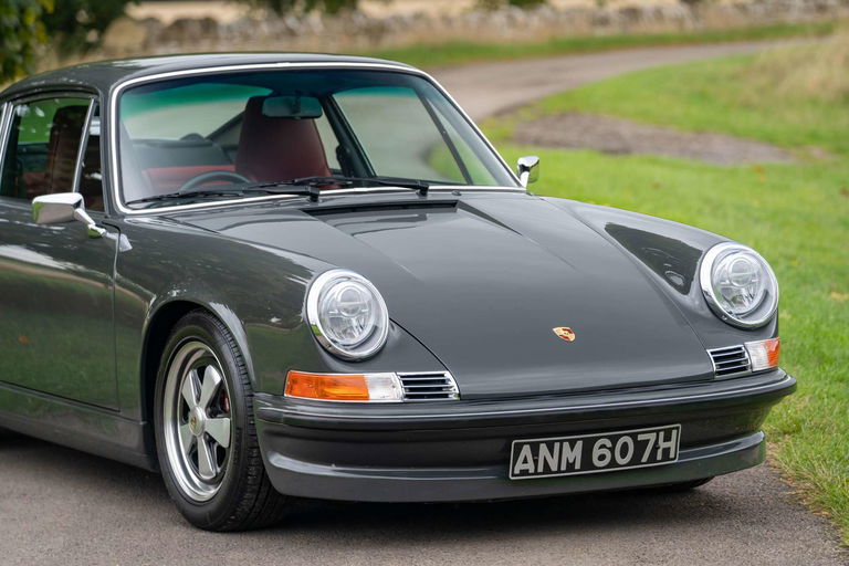 Porsche 911 Backdate
