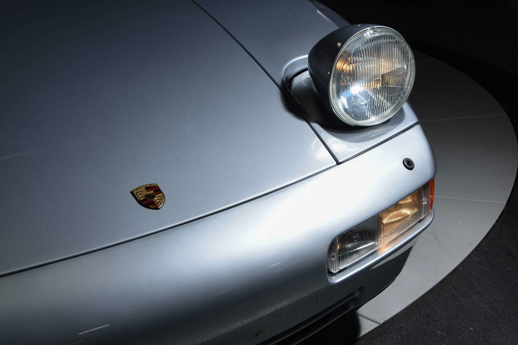 Porsche 928 GTS