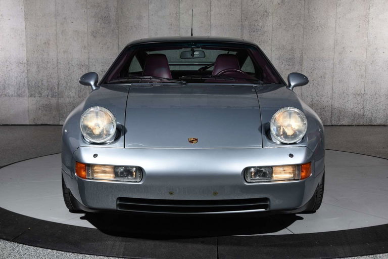 Porsche 928 GTS