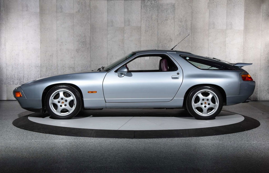 Porsche 928 GTS