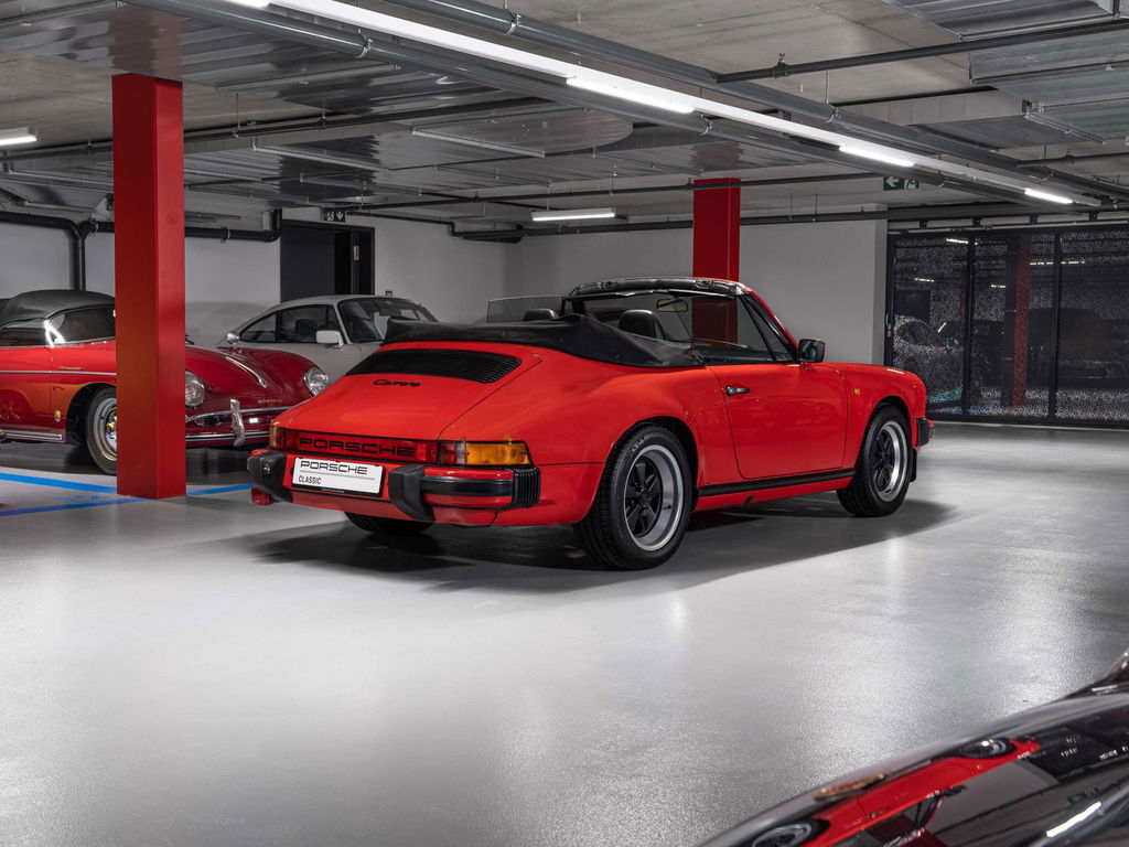 Porsche 911 Carrera 3.2