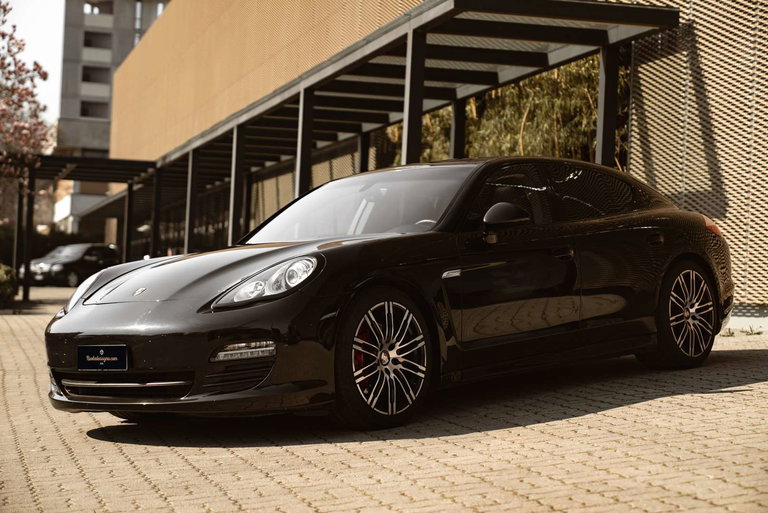 Porsche Panamera 4S