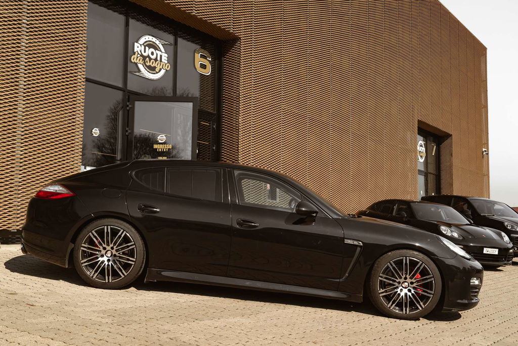 Porsche Panamera 4S