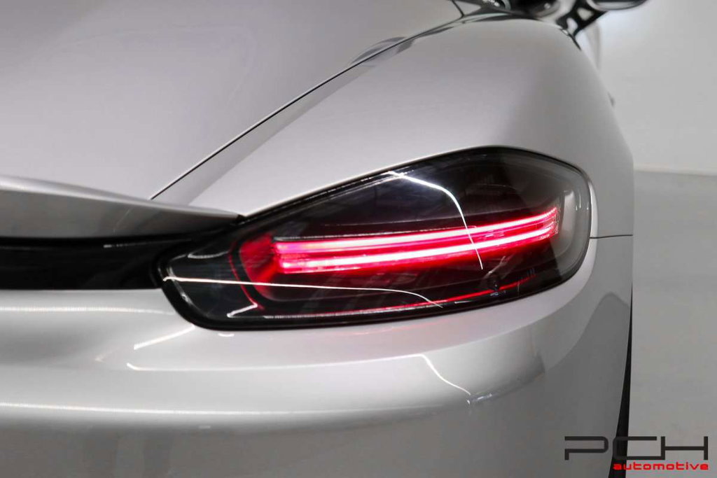Porsche 718 Spyder