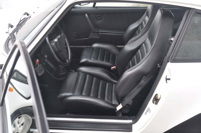 Porsche 911 Turbo 3.3