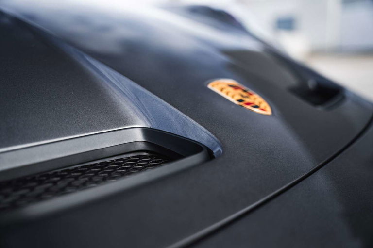 Porsche 992 GT3 Touring