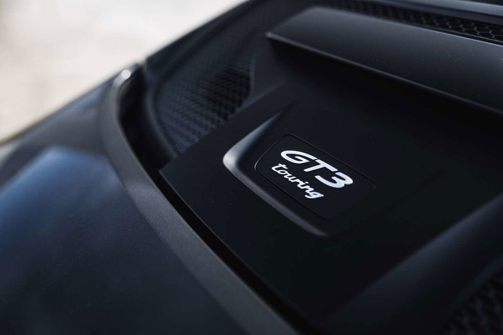 Porsche 992 GT3 Touring