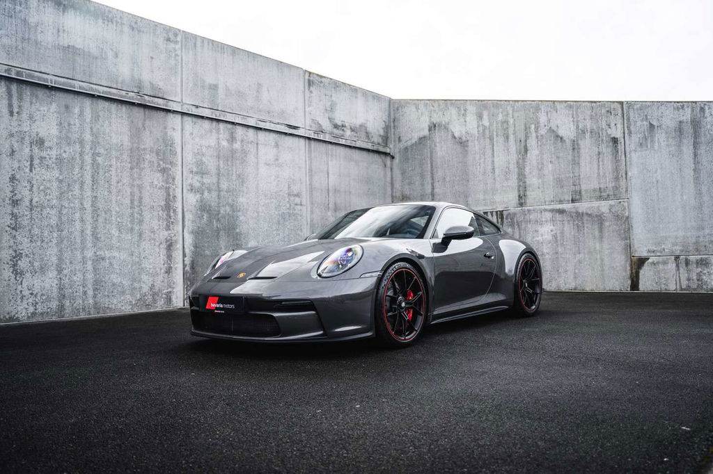 Porsche 992 GT3 Touring
