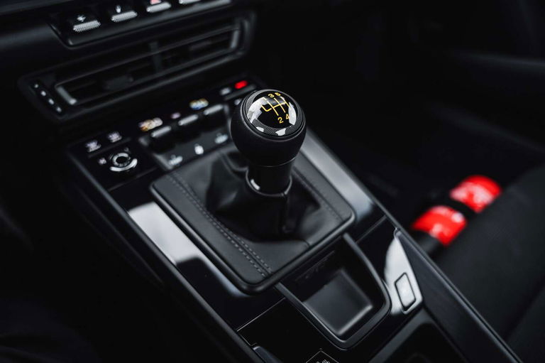 Porsche 992 GT3 Touring