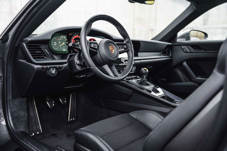 Porsche 992 GT3 Touring