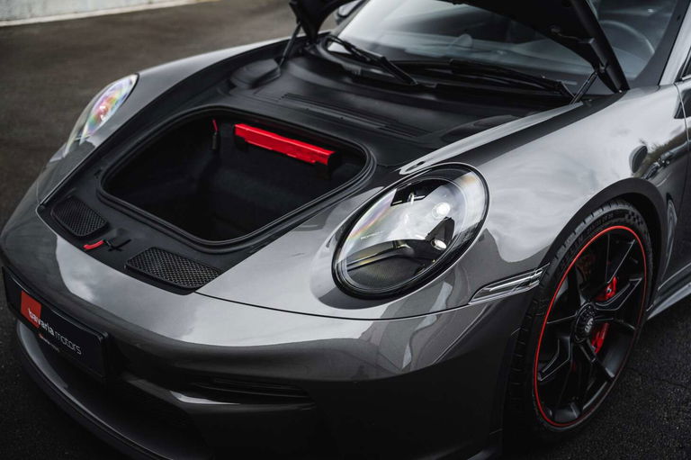 Porsche 992 GT3 Touring