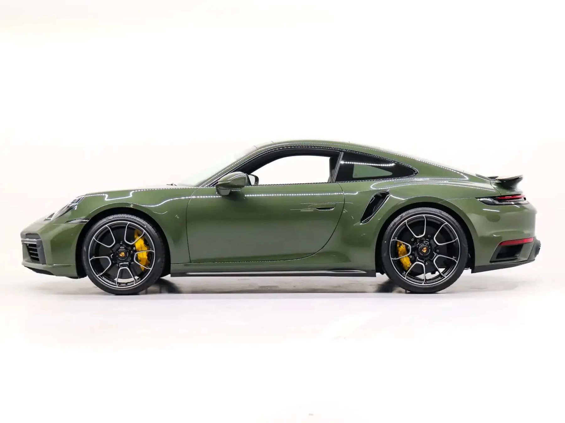 porsche 992 turbo s green