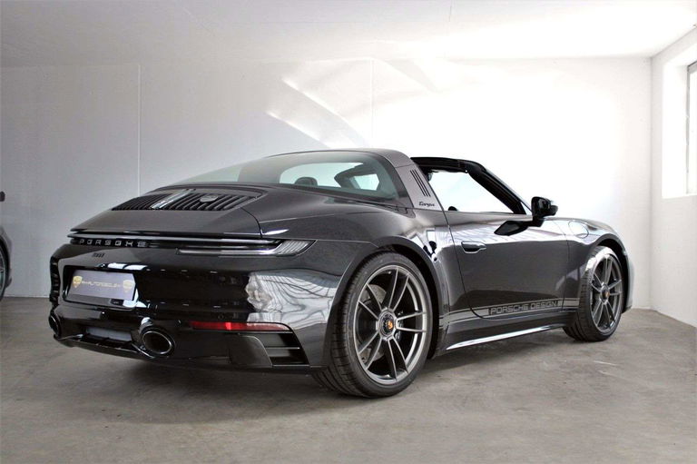 Porsche 992 Edition 50 Jahre Porsche Design