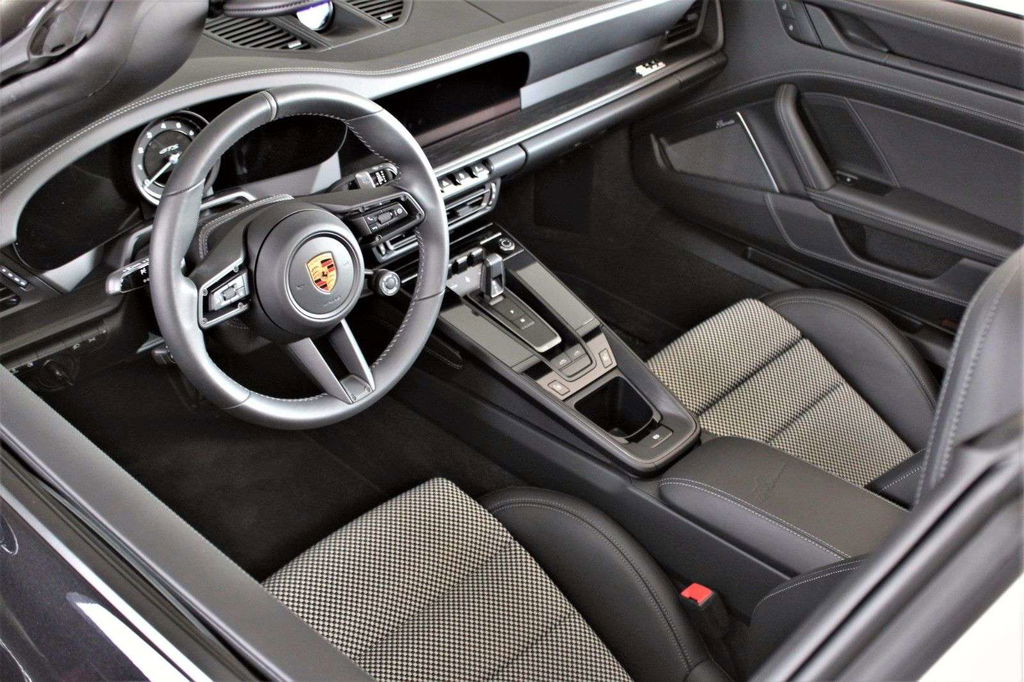 Porsche 992 Edition 50 Jahre Porsche Design