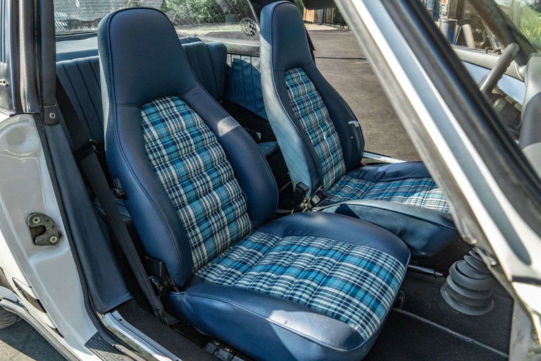 Porsche 911 Carrera 2,7