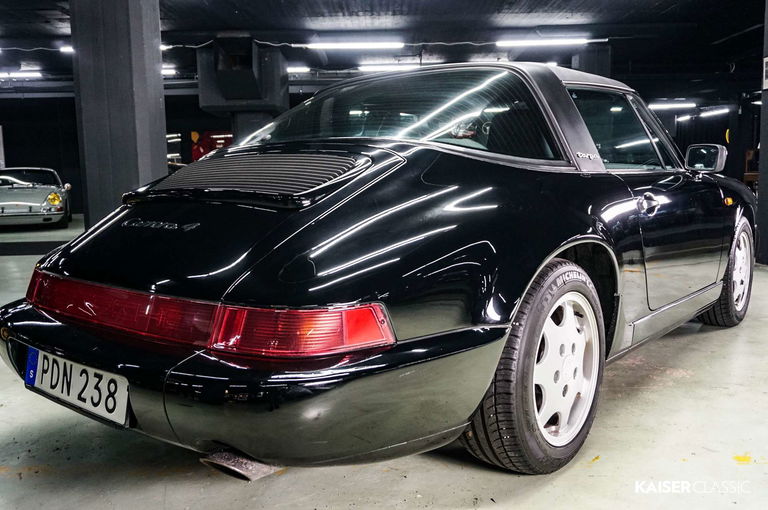 Porsche 964 Carrera 4