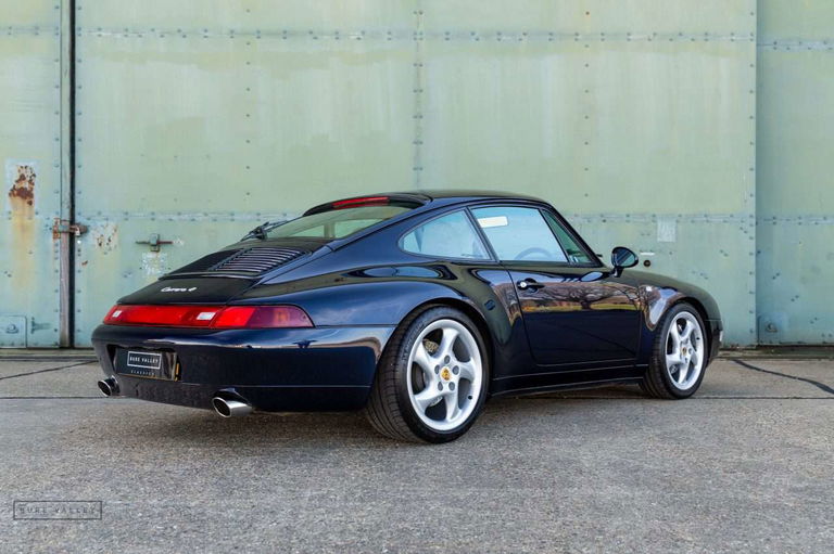 Porsche 993 Carrera 4