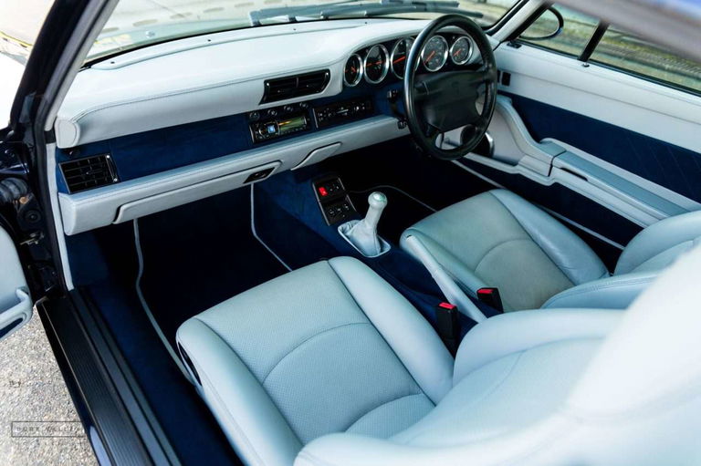 Porsche 993 Carrera 4