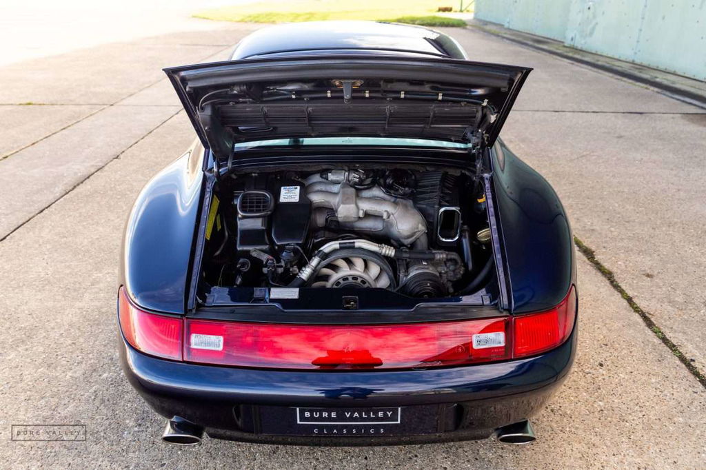 Porsche 993 Carrera 4