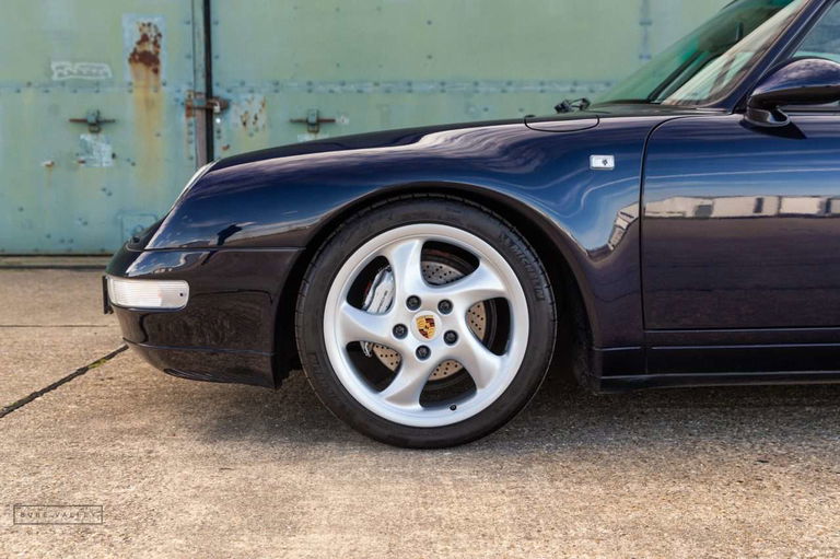 Porsche 993 Carrera 4