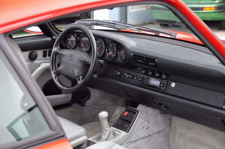 Porsche 993 Carrera 4