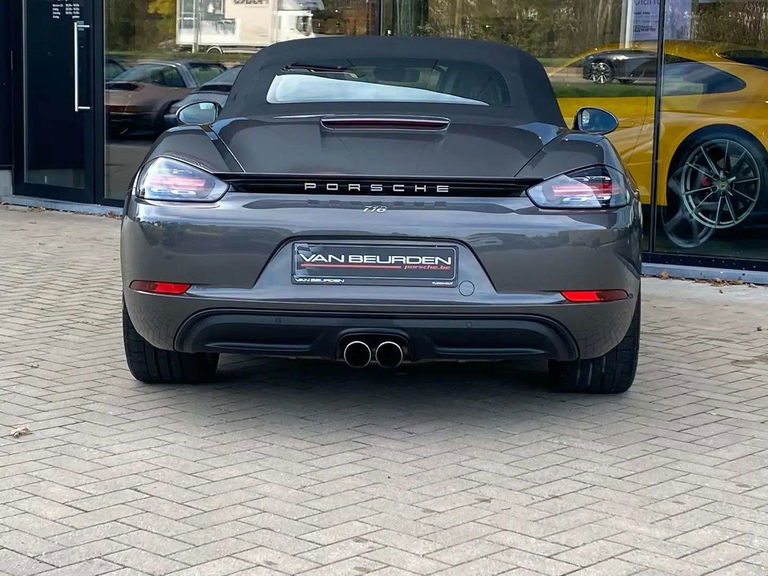 Porsche 718 Boxster