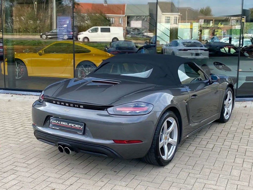 Porsche 718 Boxster