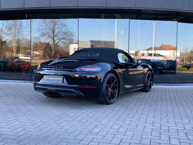 Porsche 718 Boxster