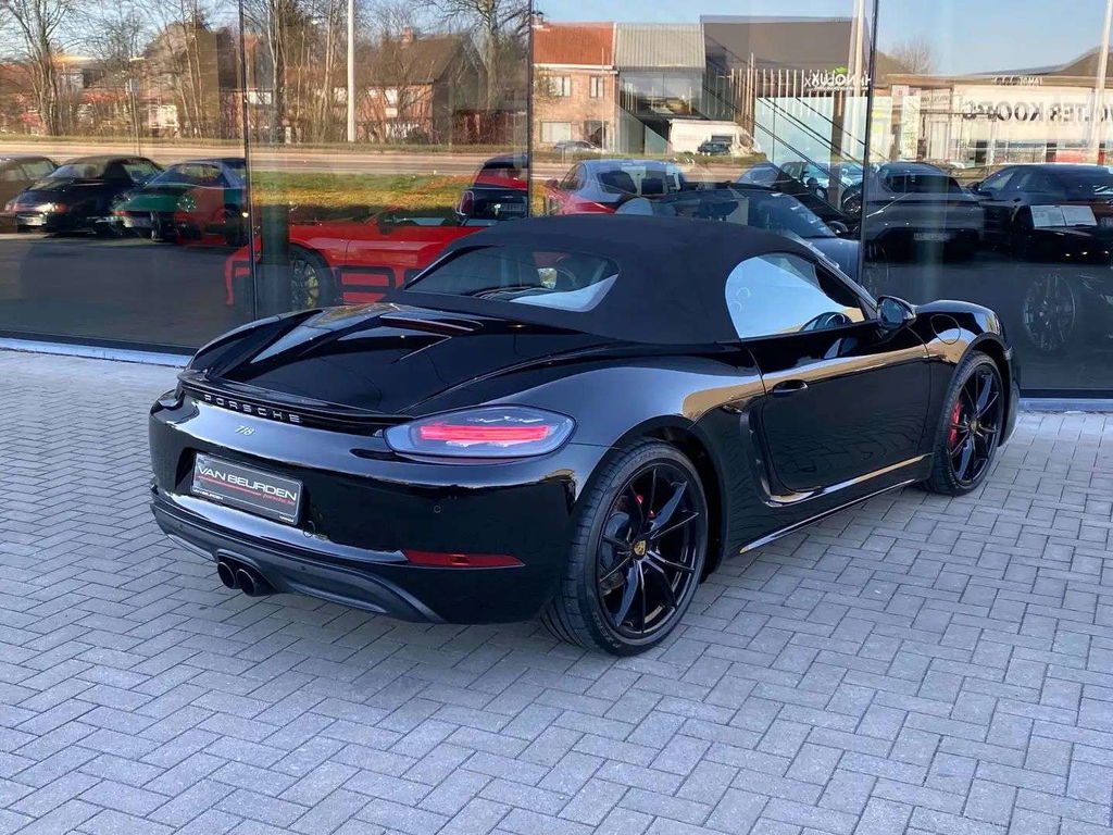 Porsche 718 Boxster