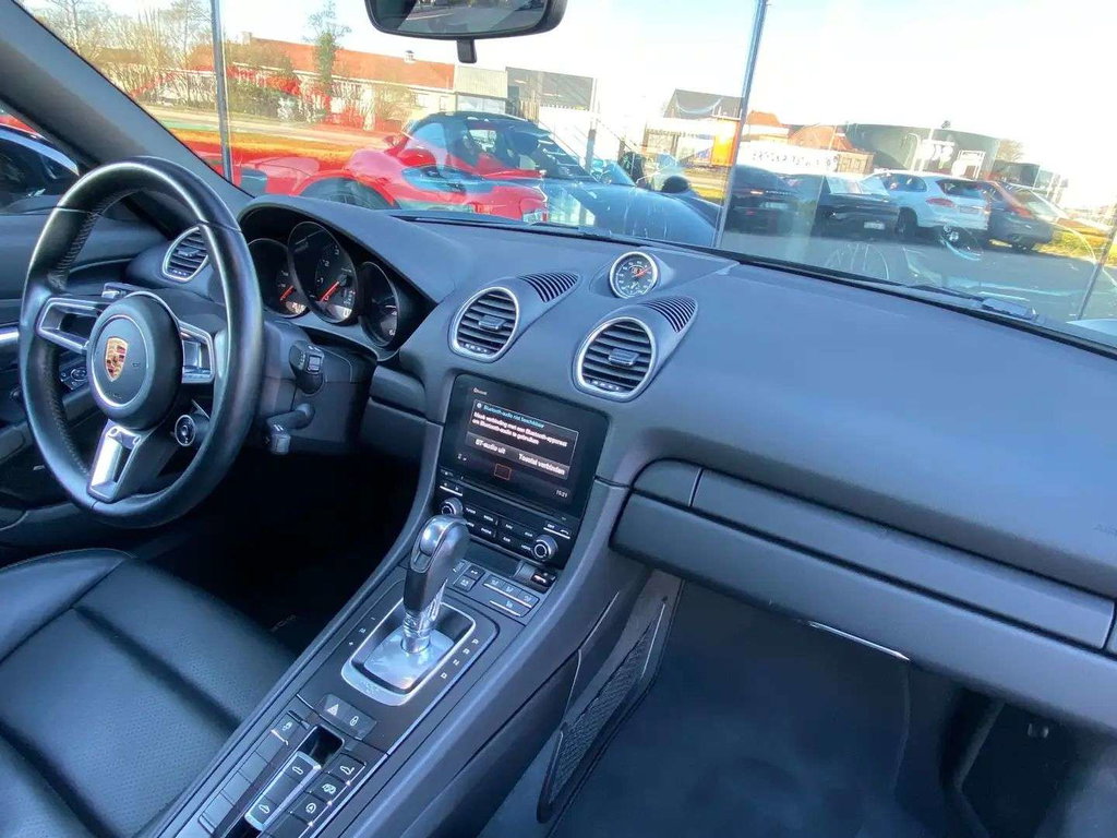 Porsche 718 Boxster