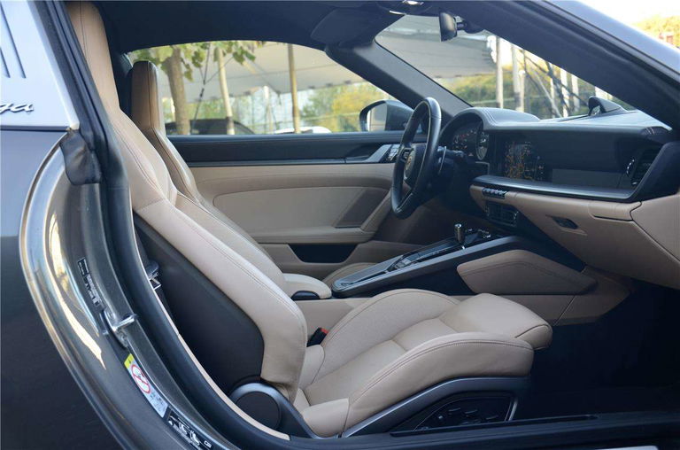 Porsche 992 Targa 4S