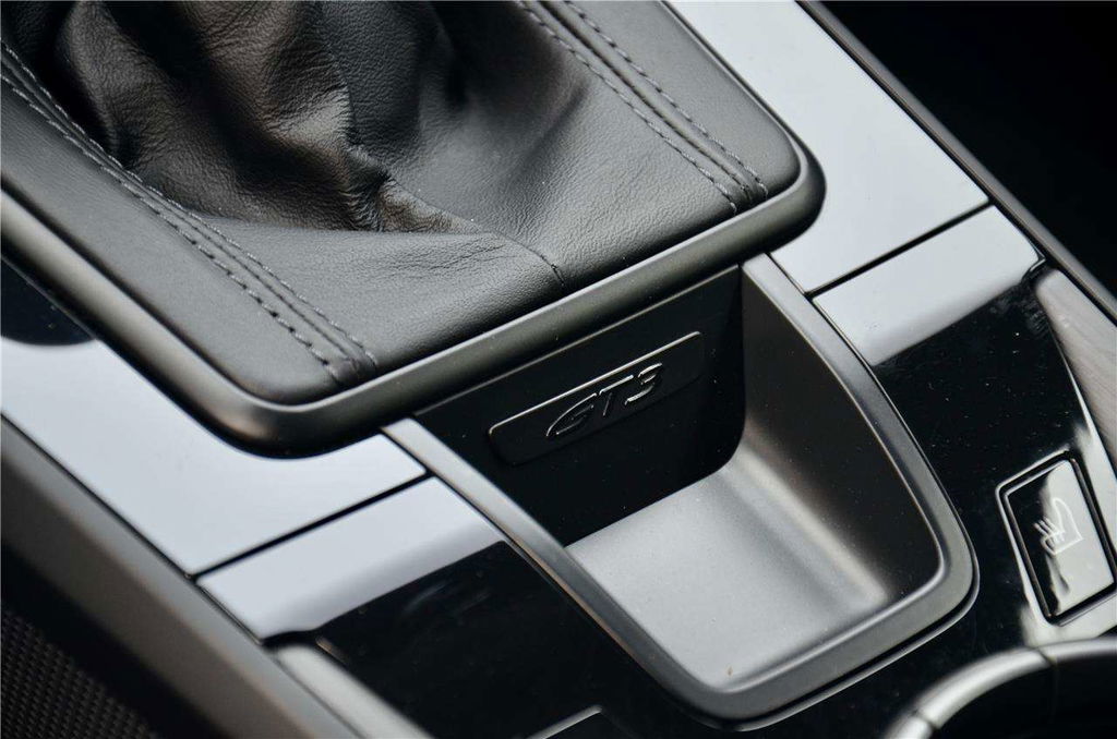 Porsche 992 GT3 Touring