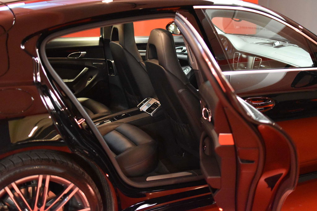 Porsche Panamera 4S