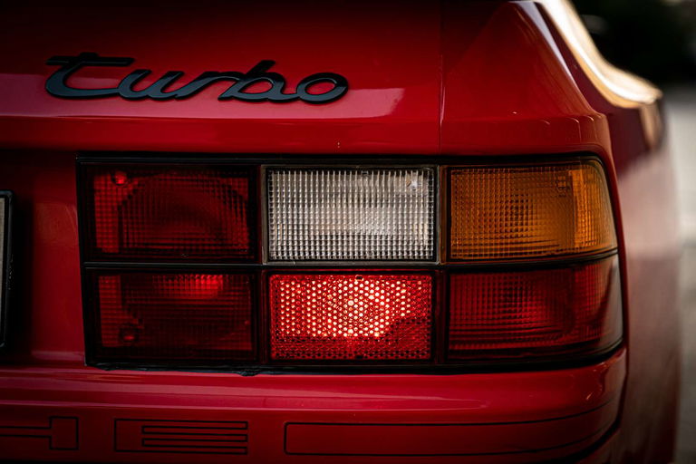 Porsche 944 Turbo S Coupé