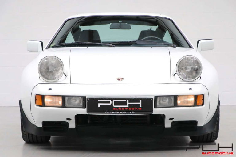 Porsche 928 S