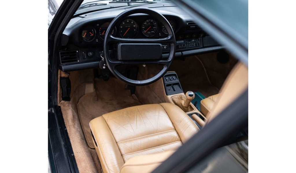 Porsche 964 Carrera 2