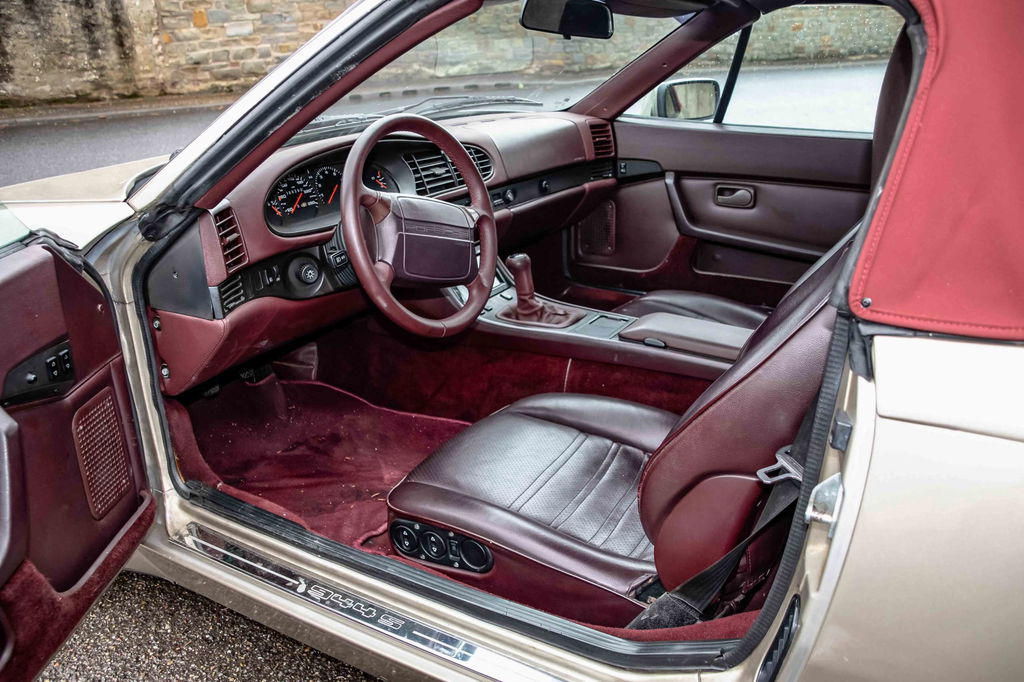 Porsche 944 S2 Cabriolet