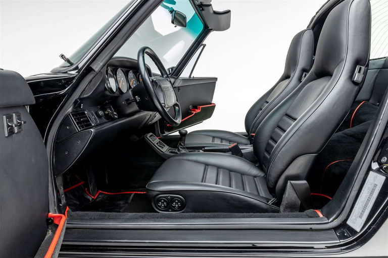 Porsche 964 Carrera 4