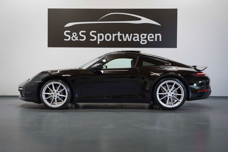 Porsche 992 Carrera