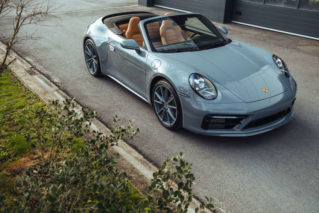 Porsche 992 Carrera