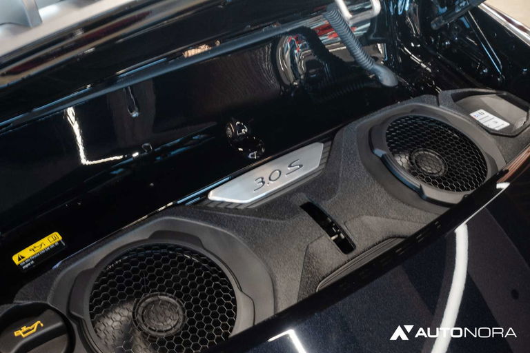 Porsche 992 Carrera 4S