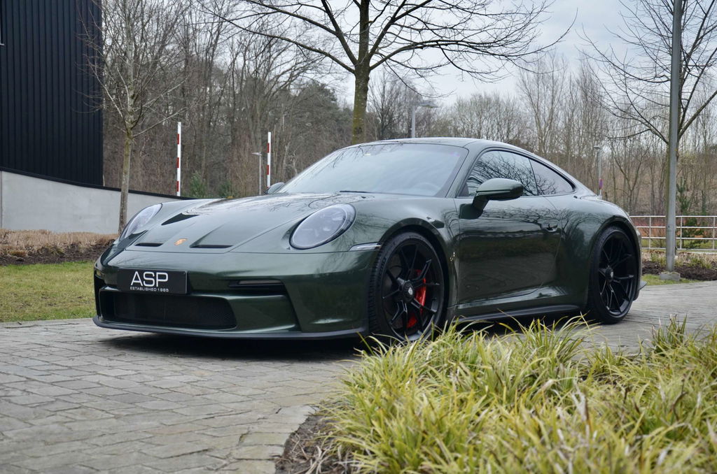 Porsche 992 GT3 Touring