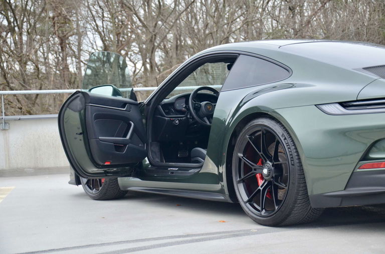 Porsche 992 GT3 Touring