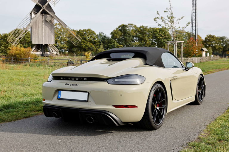 Porsche 718 Spyder